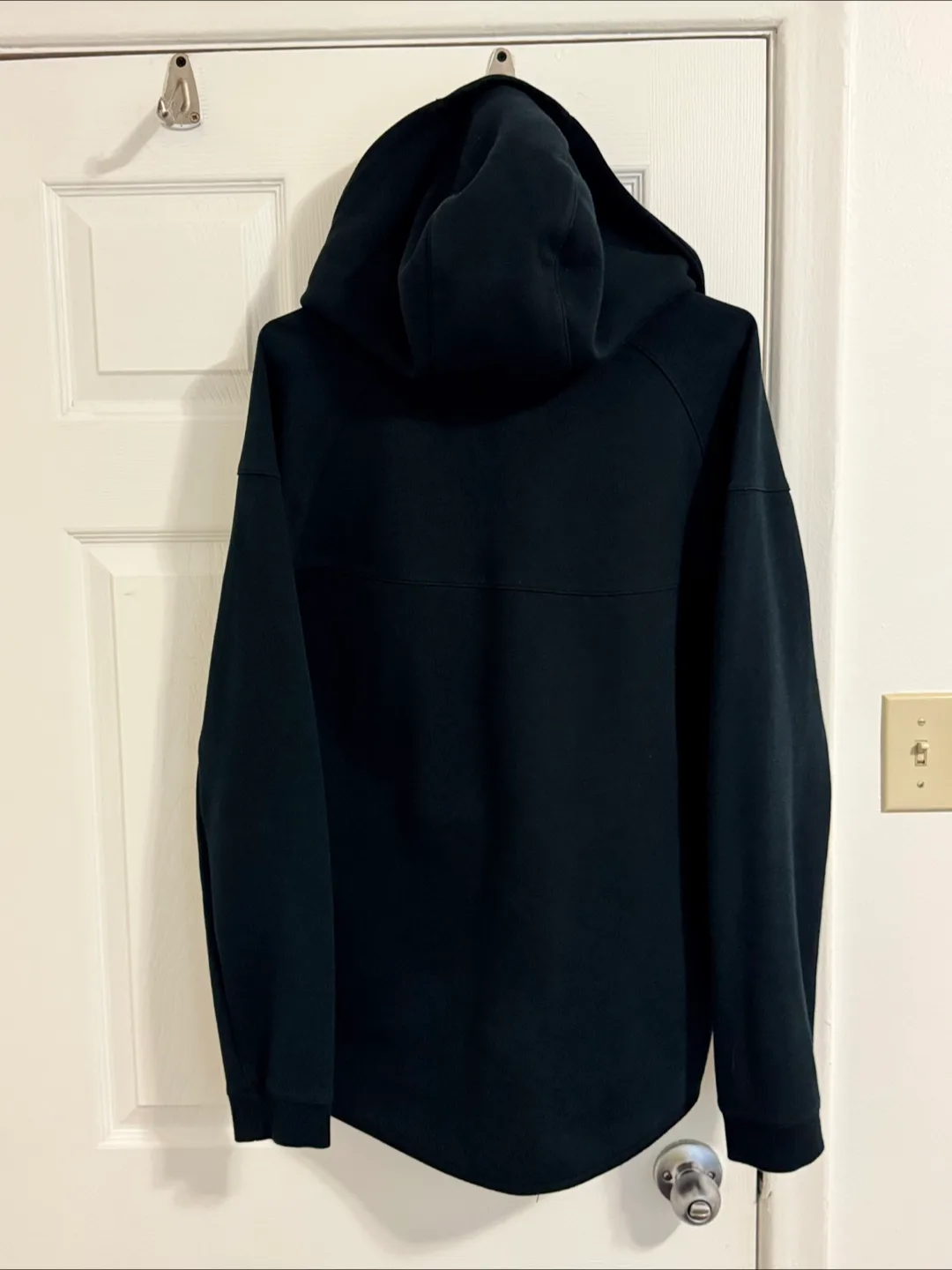 Nike Tech Fleece Windrunner Black (Large) image indicator(7)
