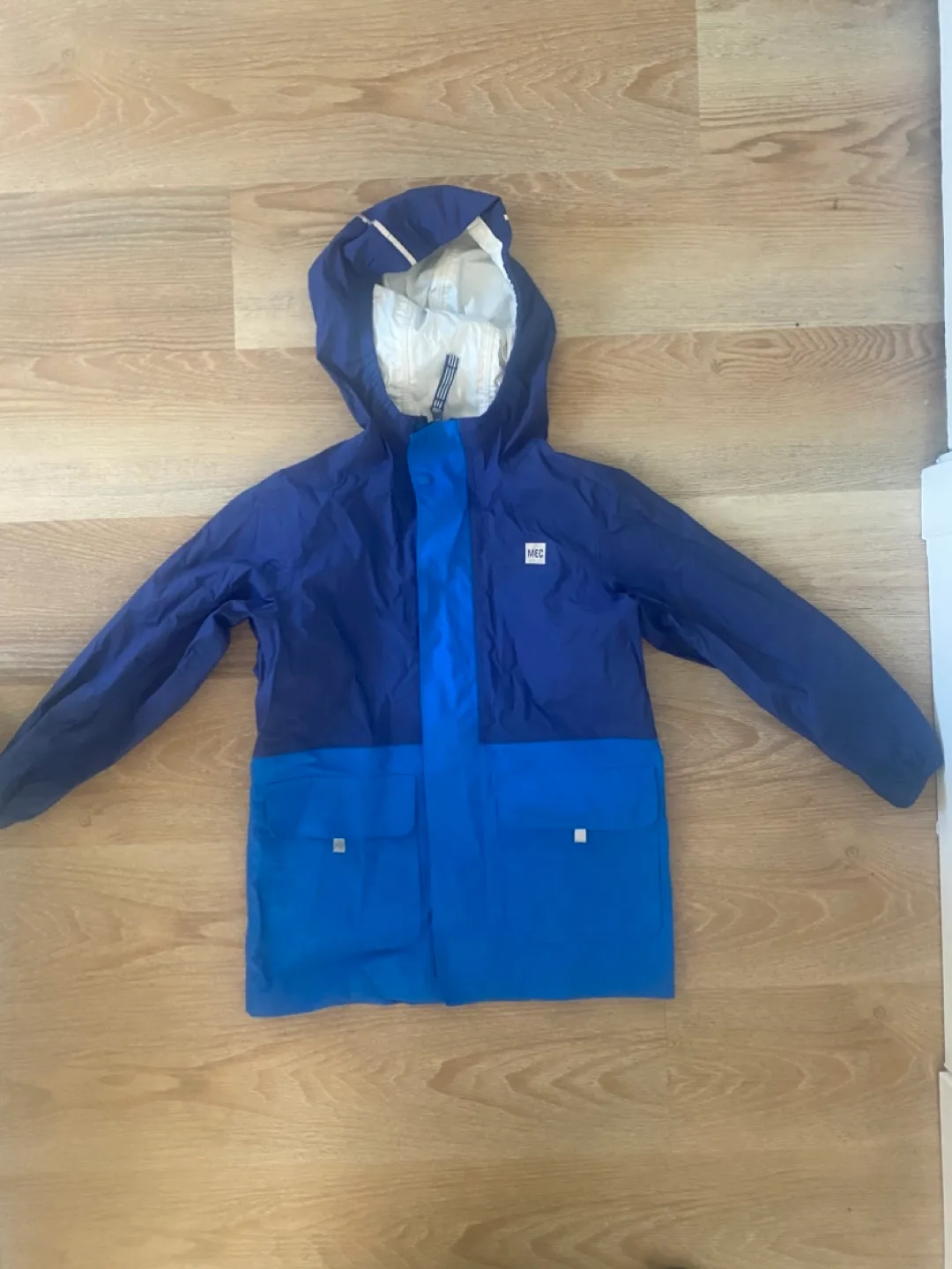 MEC Kids' Rain Jacket - Size 5 thumbnail