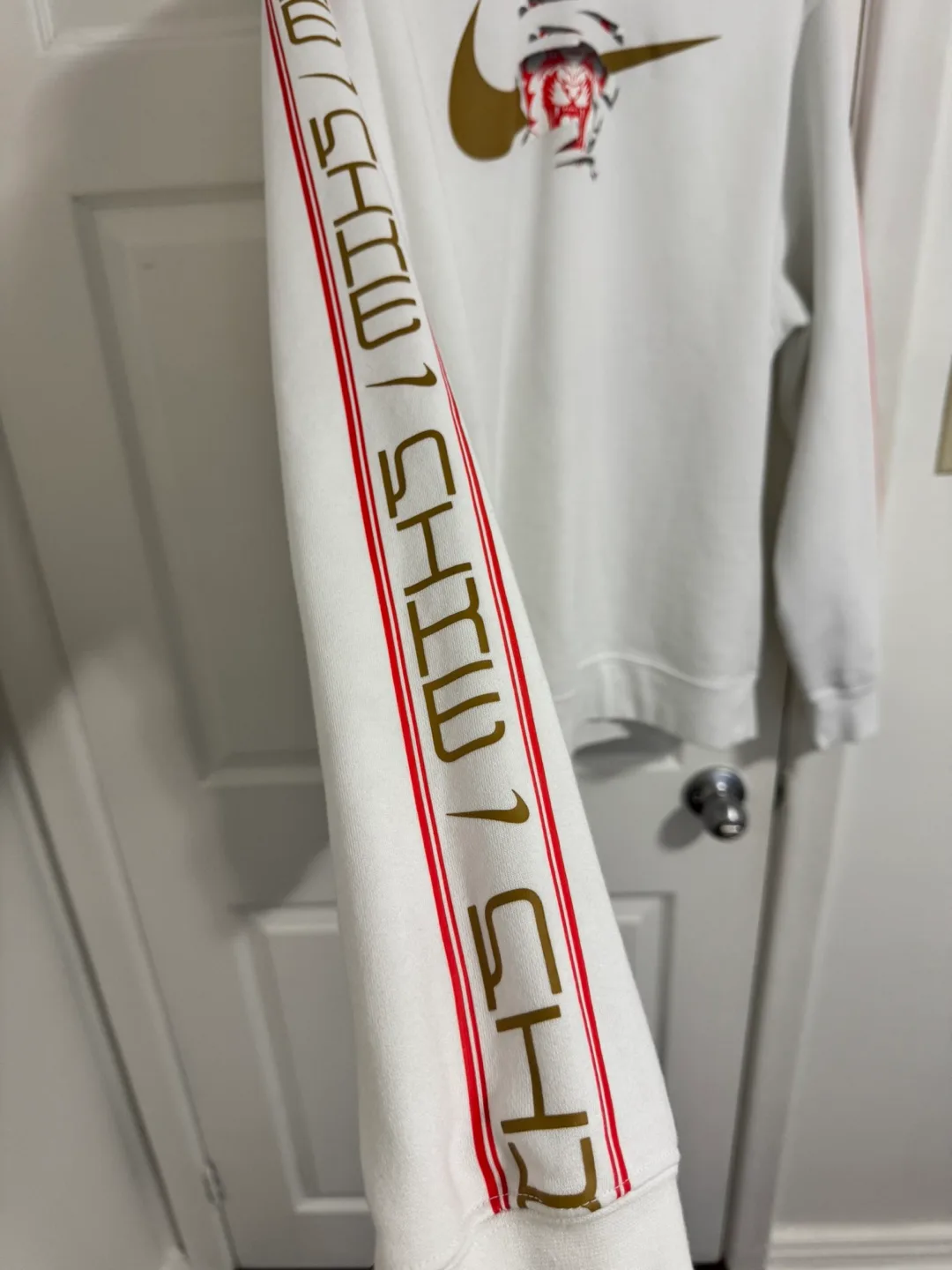 Nike Tiger Sportswear Fleece Crewneck (Large) image indicator(9)