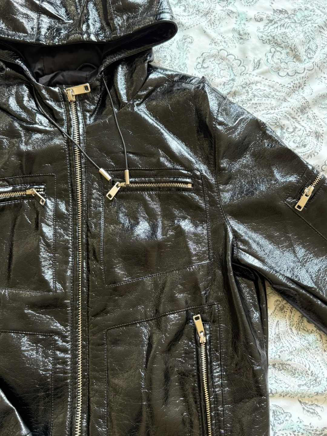 Zara Black Hooded Puffer Jacket image indicator(5)