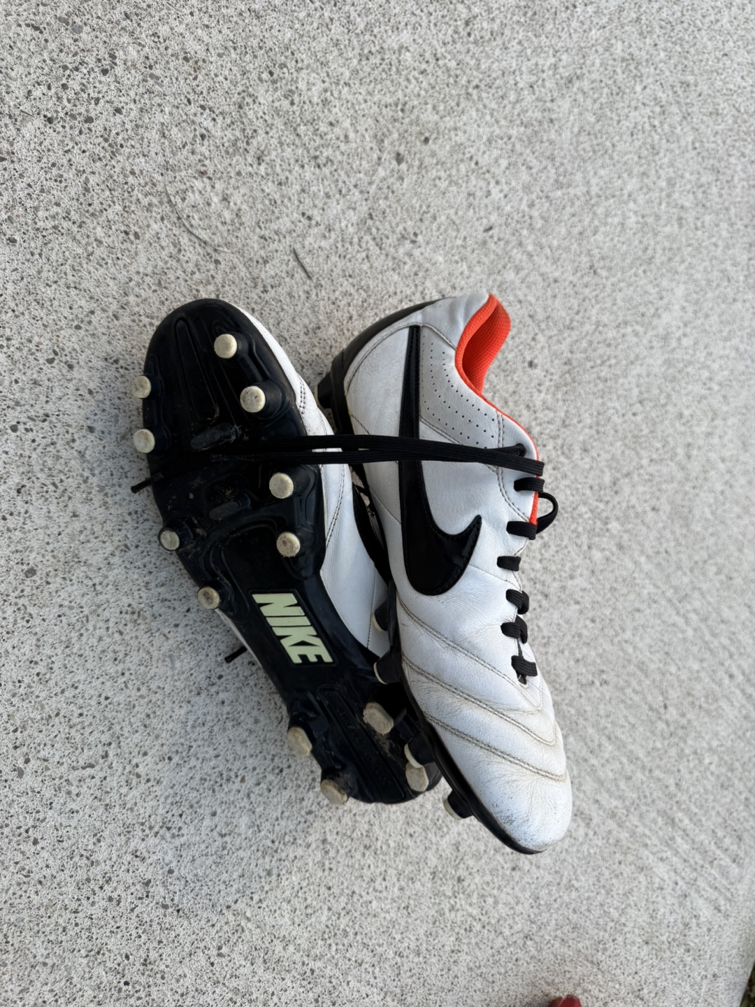 Nike Tiempo Soccer Cleats (size 9) - photo 2