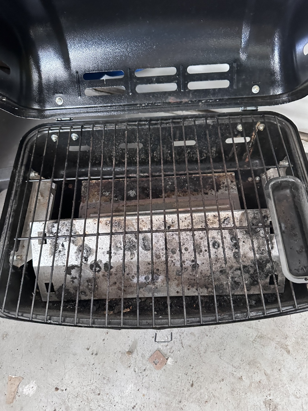 BBQ Grill - Used Condition - photo 2