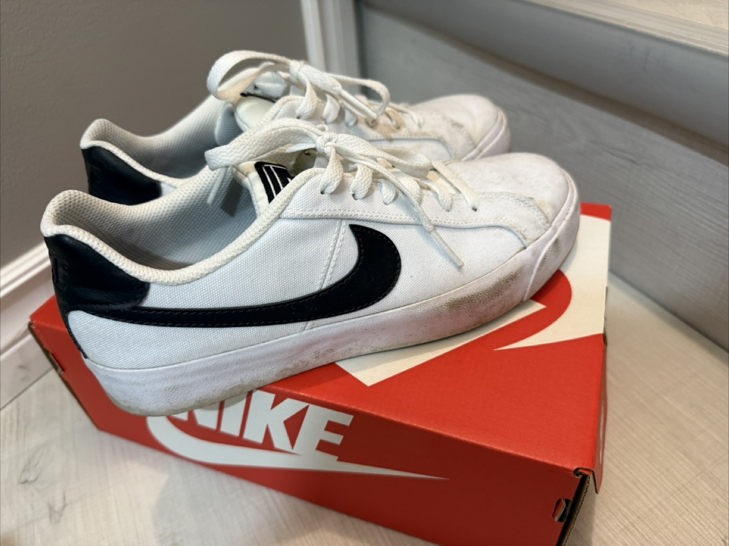 Nike Sneakers - photo 2
