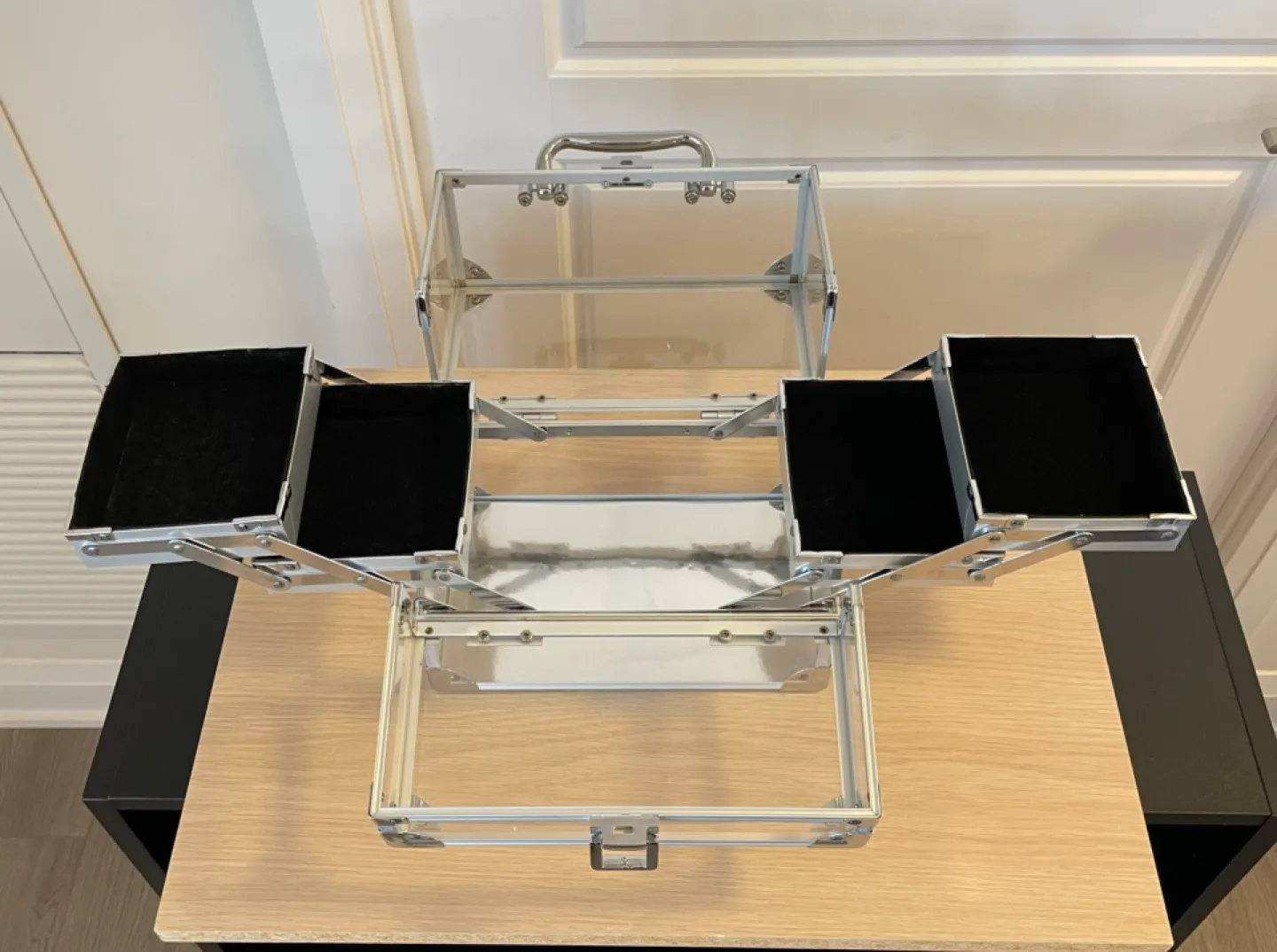 Acrylic Cosmetic Makeup Organizer Case image indicator(5)