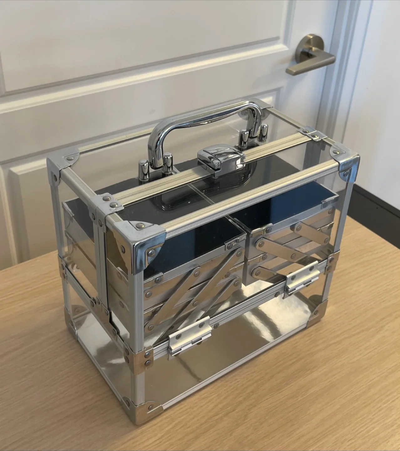 Acrylic Cosmetic Makeup Organizer Case thumbnail