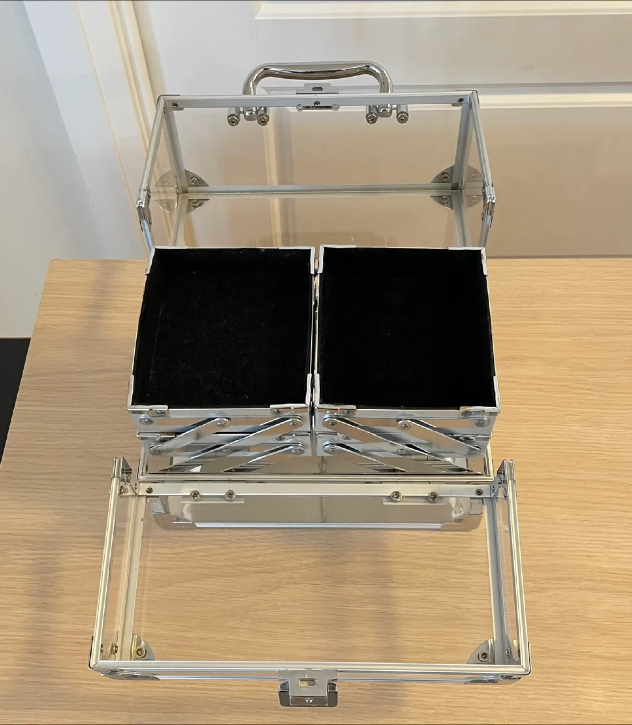 Acrylic Cosmetic Makeup Organizer Case image indicator(4)