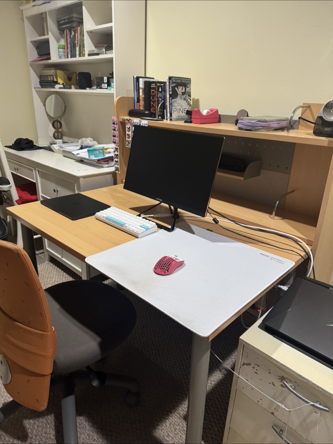 Desk and chair - photo 2