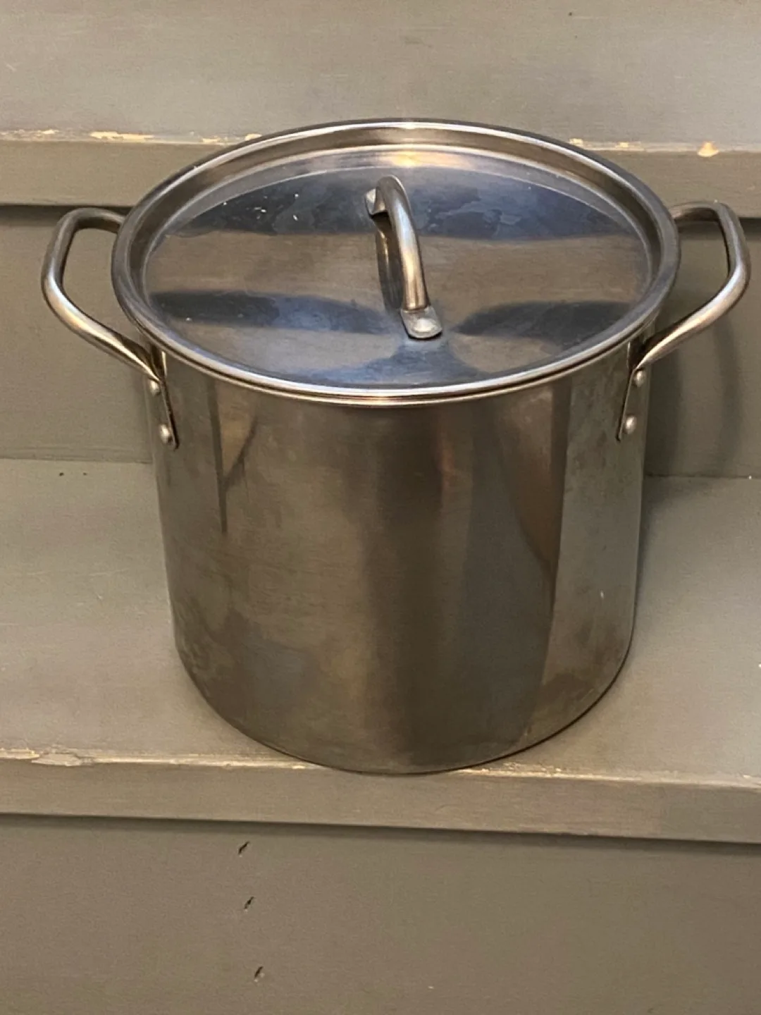 Stainless Steel Stock Pot with Lid thumbnail