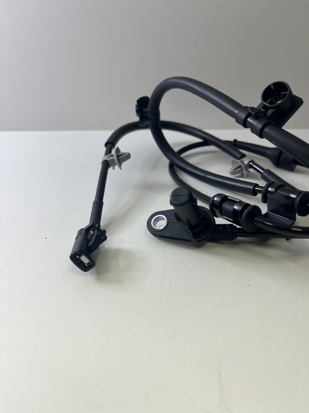 ABS Wheel Speed Sensor Hyundai SantaFe Front Left) - photo 5