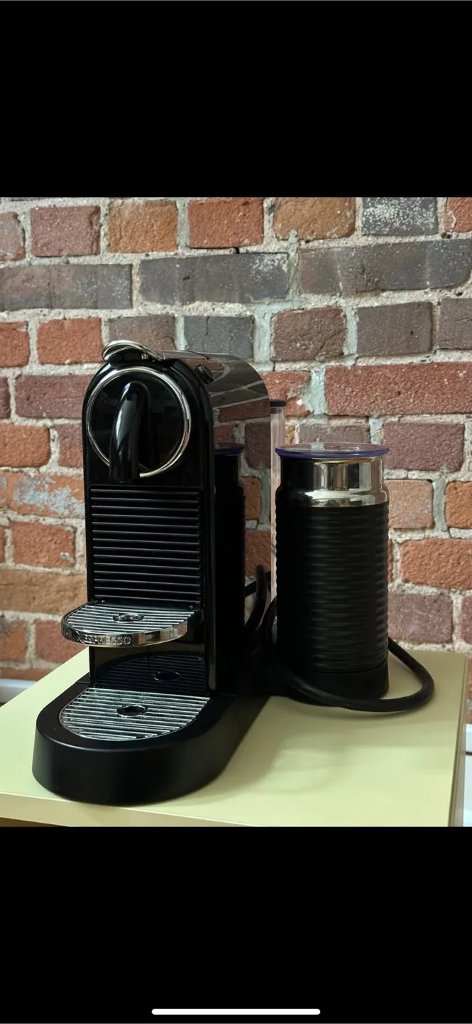 Nespresso CitiZ and Milk Coffee Machine by DeLonghi thumbnail