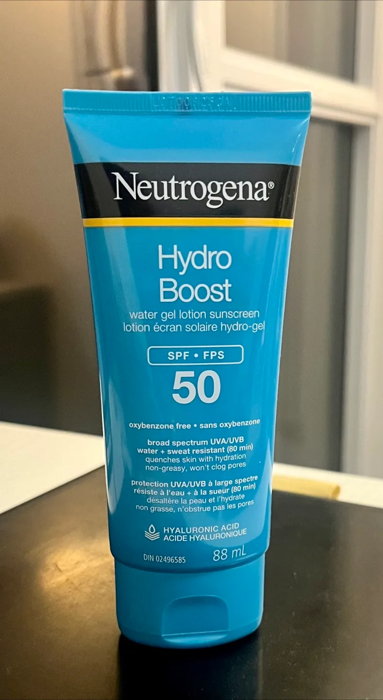 Neutrogena Hydro Boost SPF 50 Sunscreen image indicator(3)