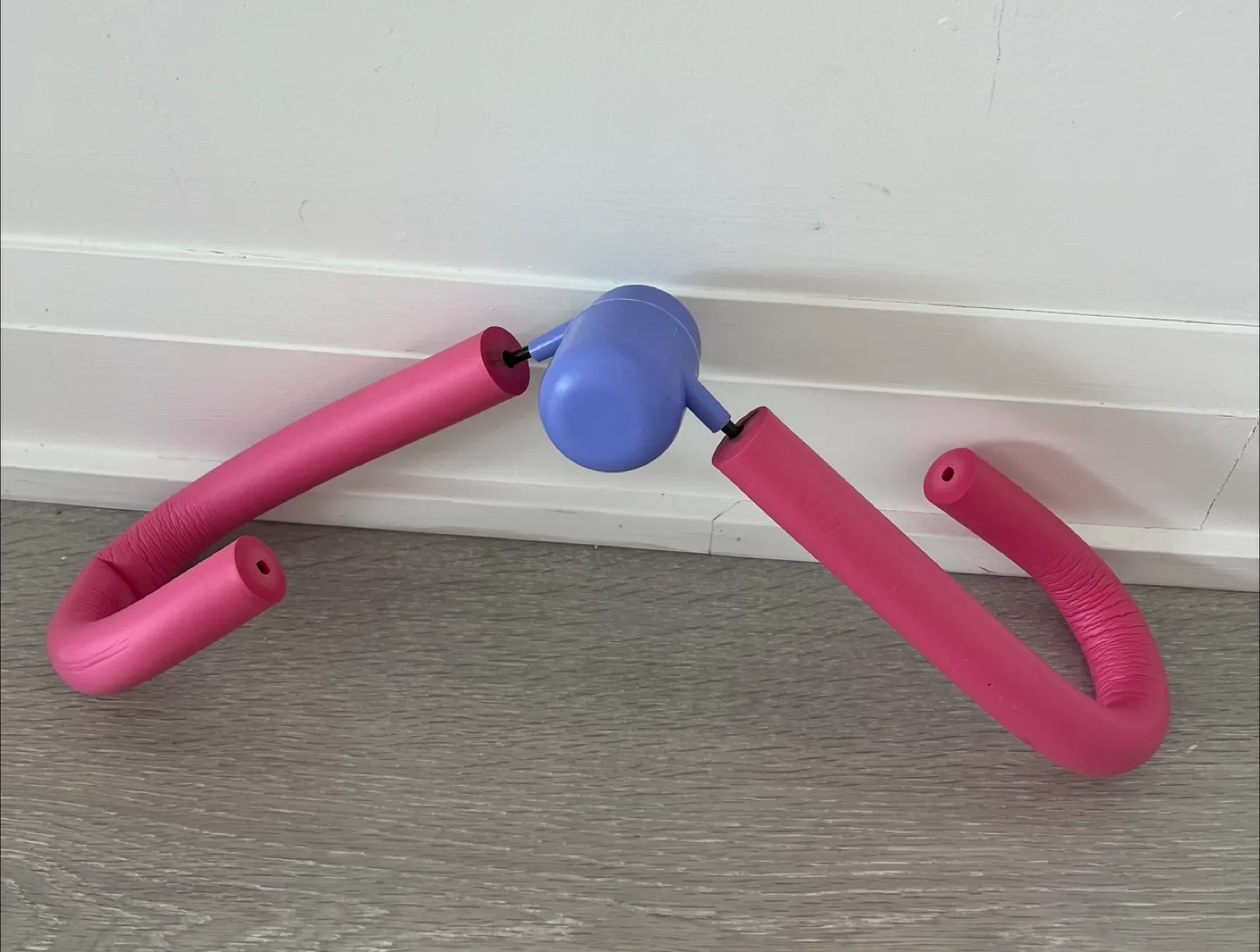 Thigh Master Exercise Equipment thumbnail