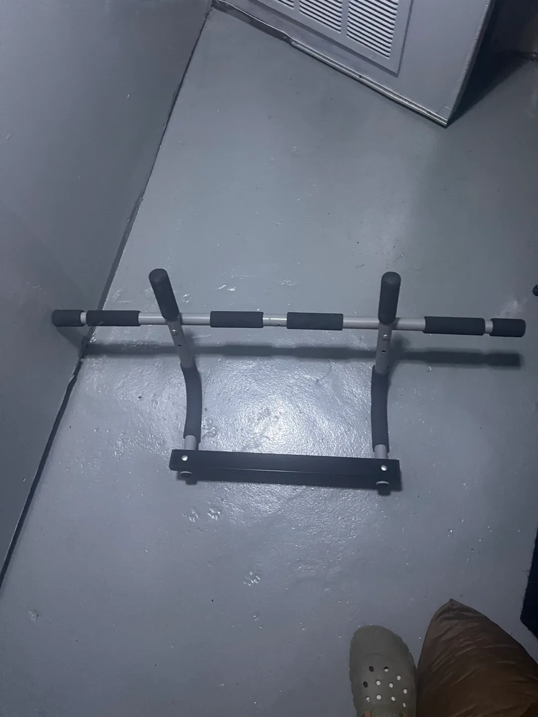 Pull Up Bar thumbnail