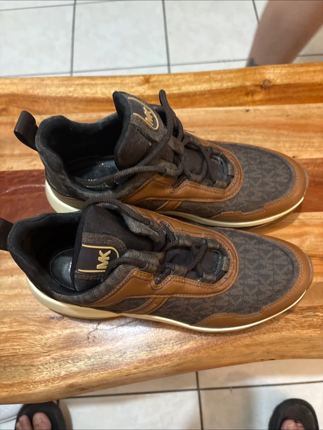 Michael Kors Sneakers thumbnail