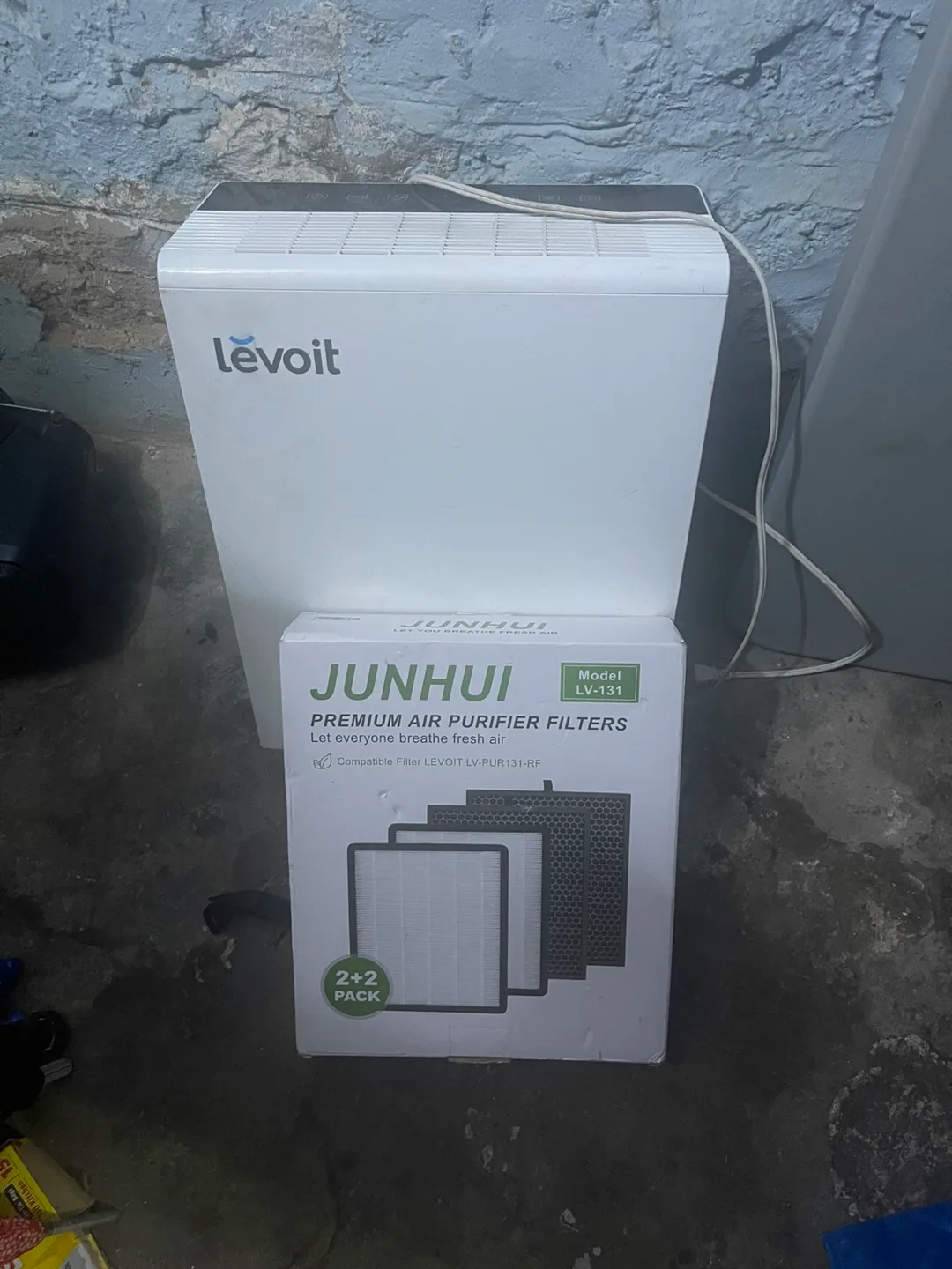 Levoit Air Purifier + JUNHUI Filter LV-PUR131 thumbnail