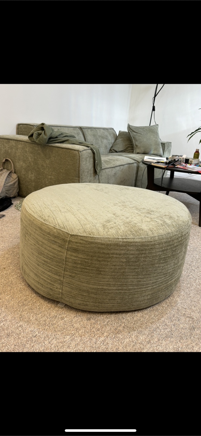 Rove lab love seat and ottoman - photo 3