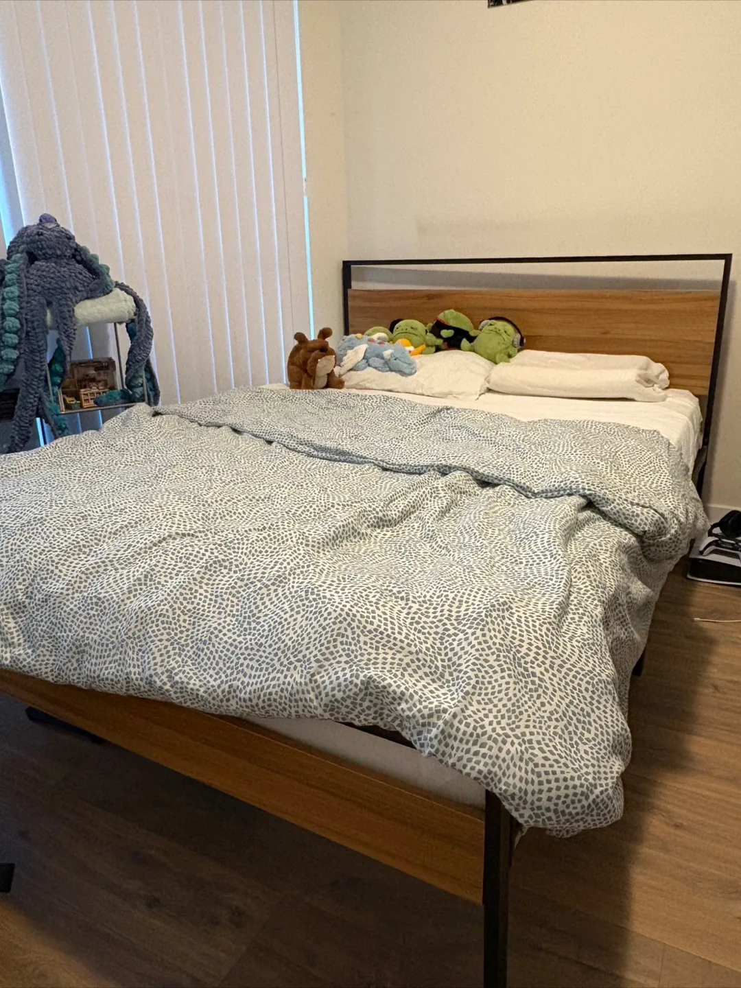 Bed and Mattress - PICK UP END OF JUL/START OF AUG thumbnail