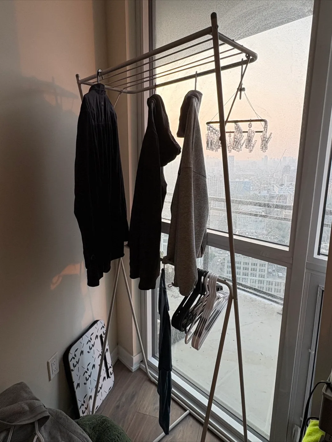 Clothes Drying Rack thumbnail