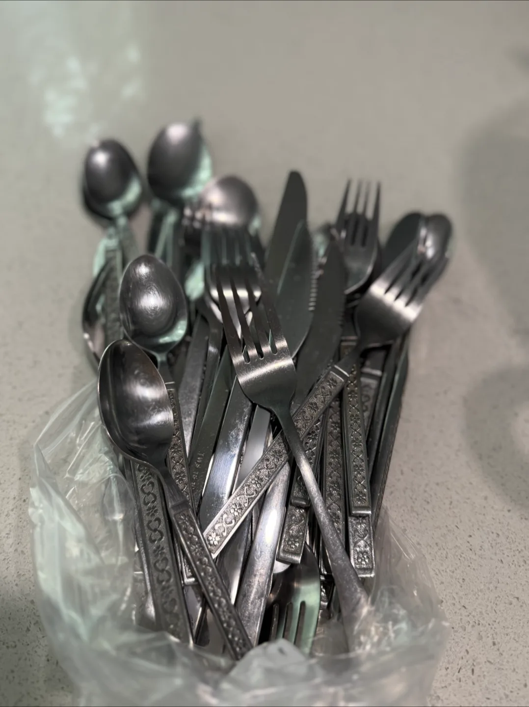 Mixed Silverware Set thumbnail