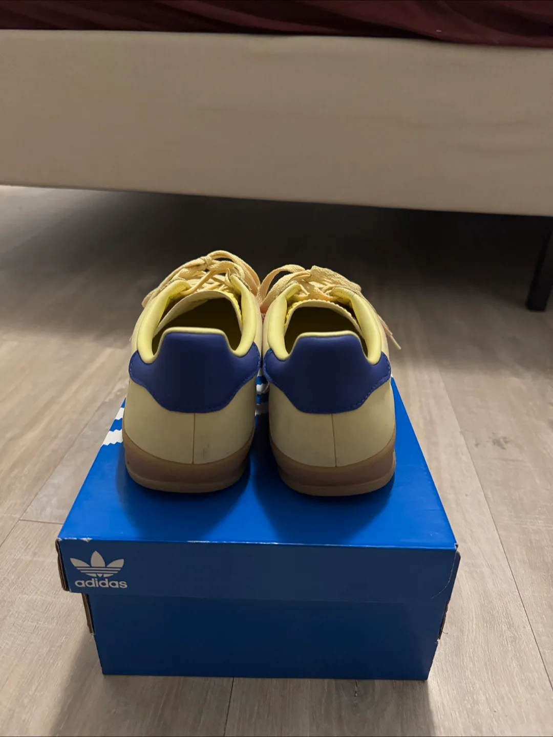 Adidas Gazelle Yellow/Pink, Size 8 thumbnail