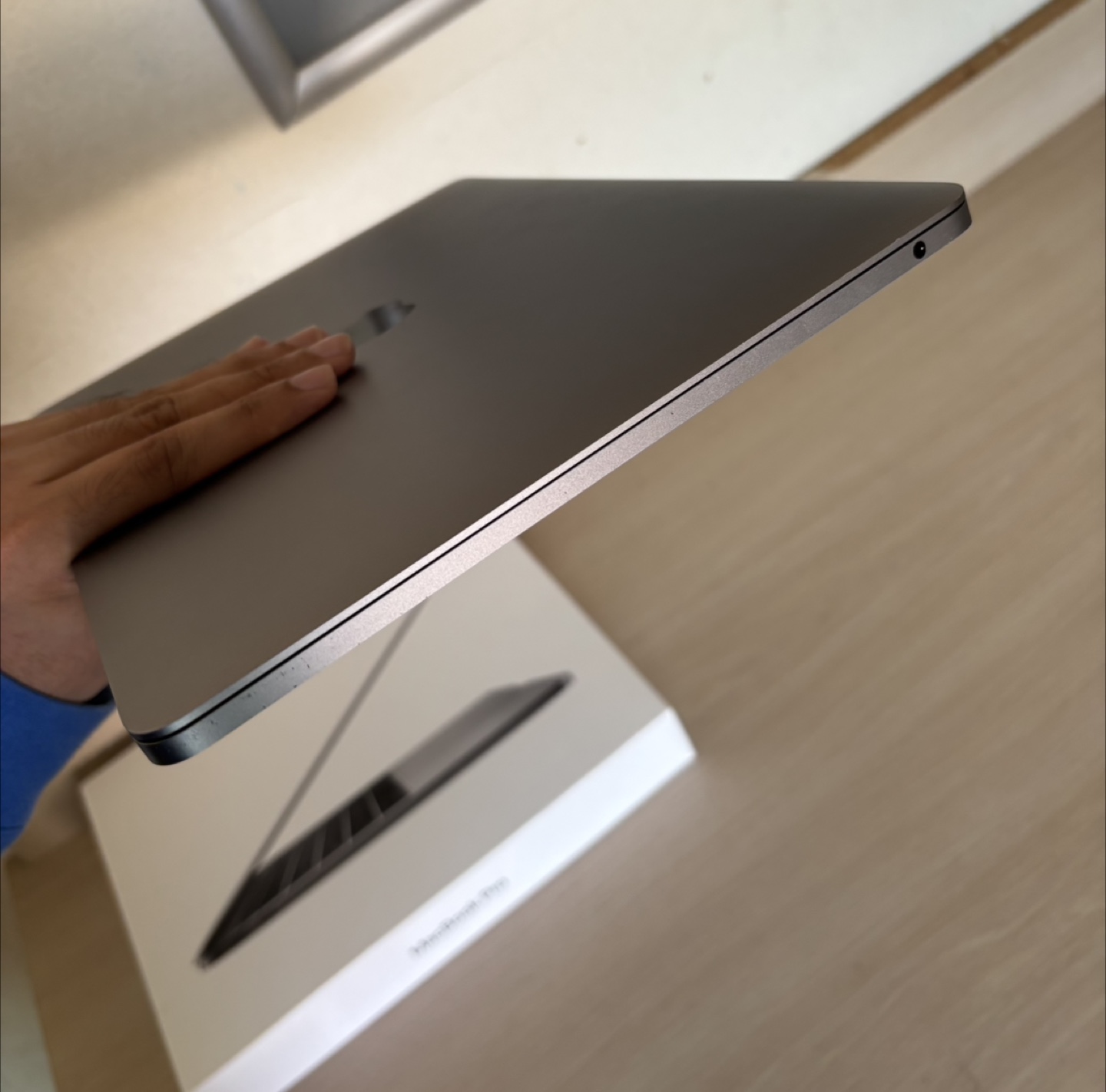MacBook Pro 13.3" Intel Core i5 - Box Included - photo 5