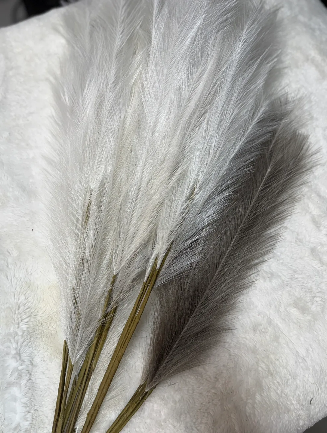 Pampas Grass Decor - White & Grey thumbnail