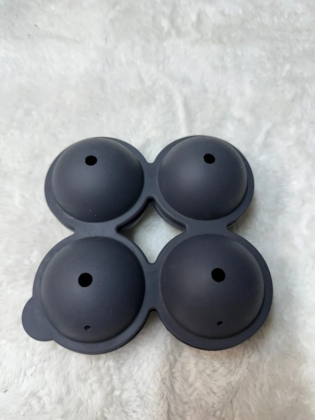Silicone Ice Ball Maker - Black thumbnail