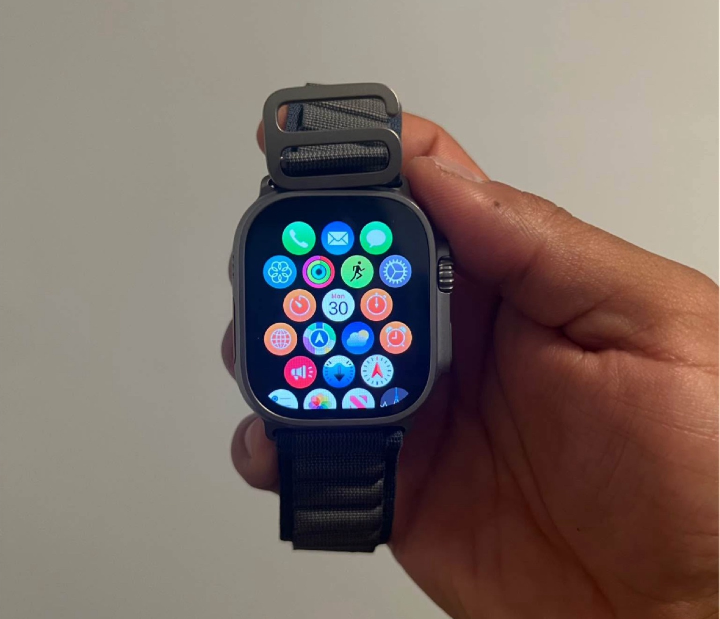 Apple Watch Ultra 2 - photo 2