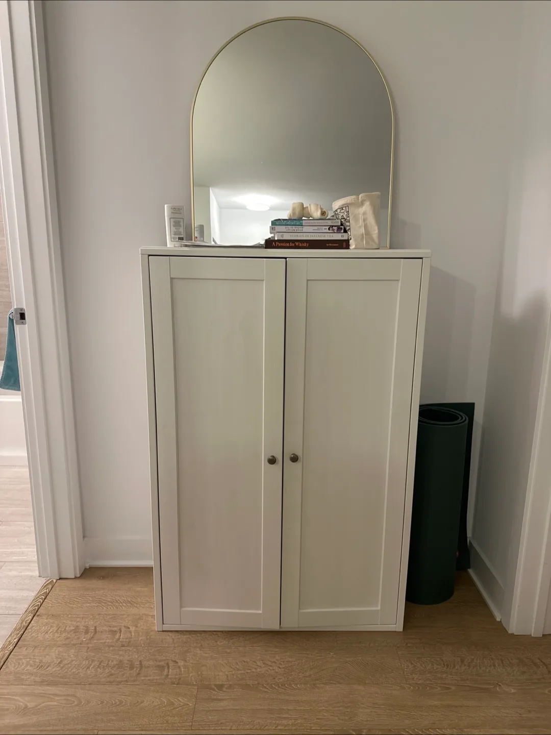 White Cabinet thumbnail