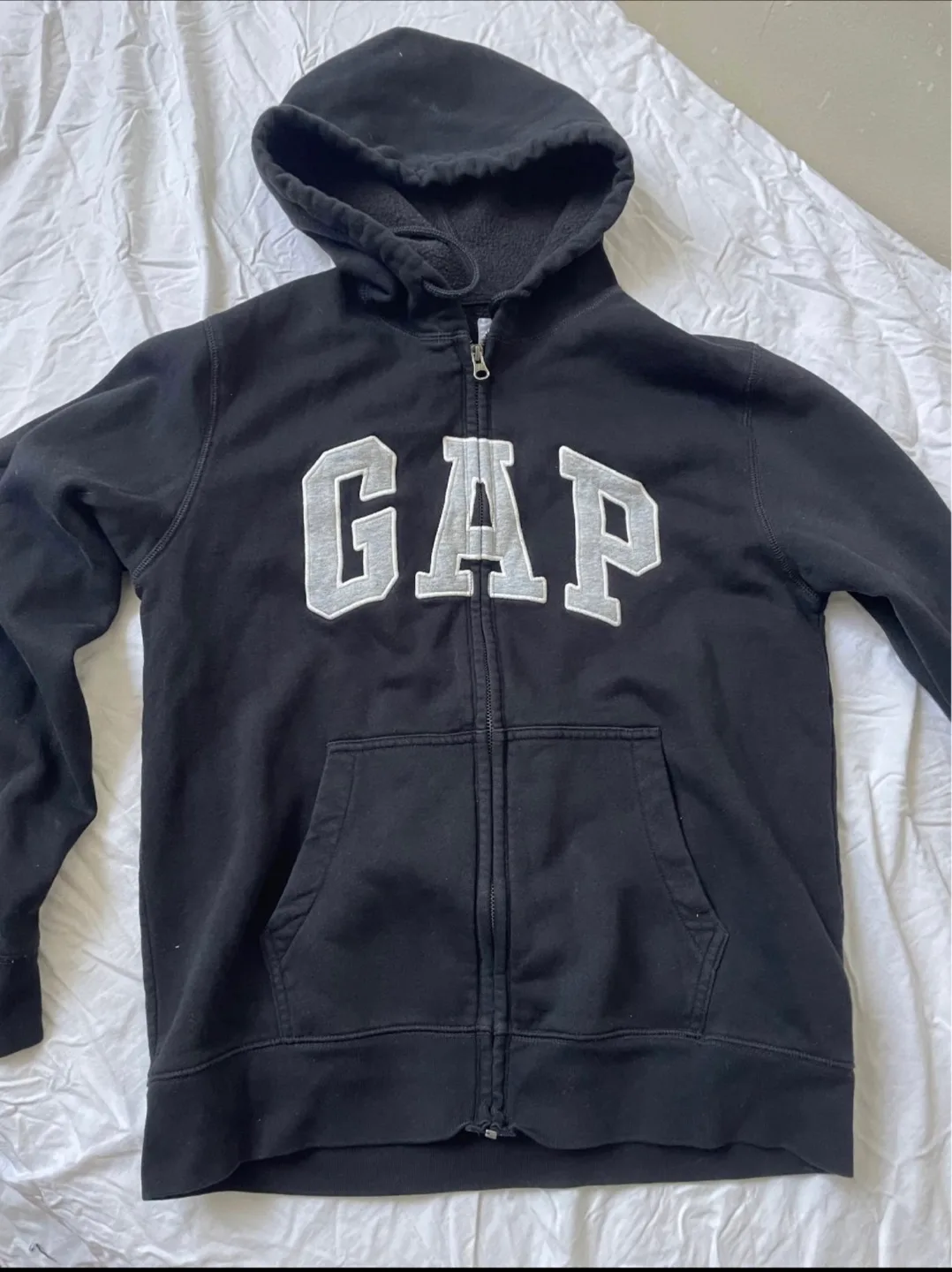 Gap Black Zip-Up Hoodie in good condition thumbnail