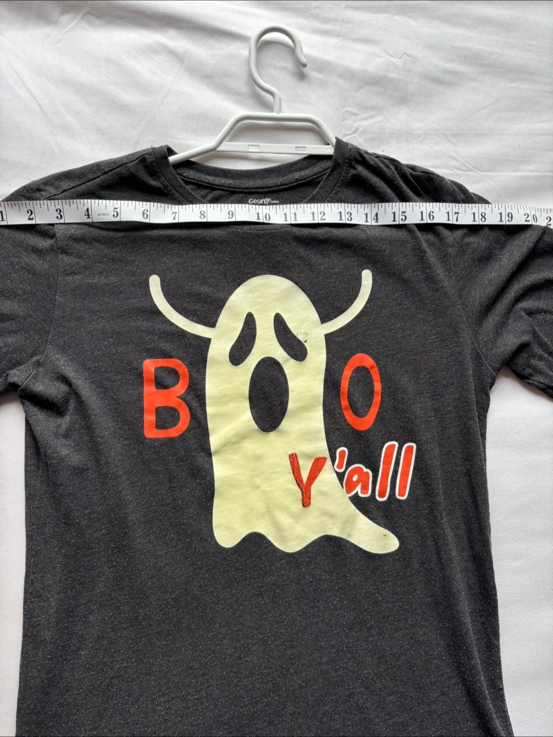 George XL Boo Y'all T-Shirt in good condition image indicator(4)