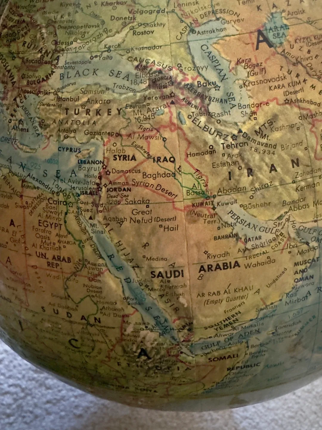 Reader's Digest Great World Globe - 12 Inches image indicator(5)