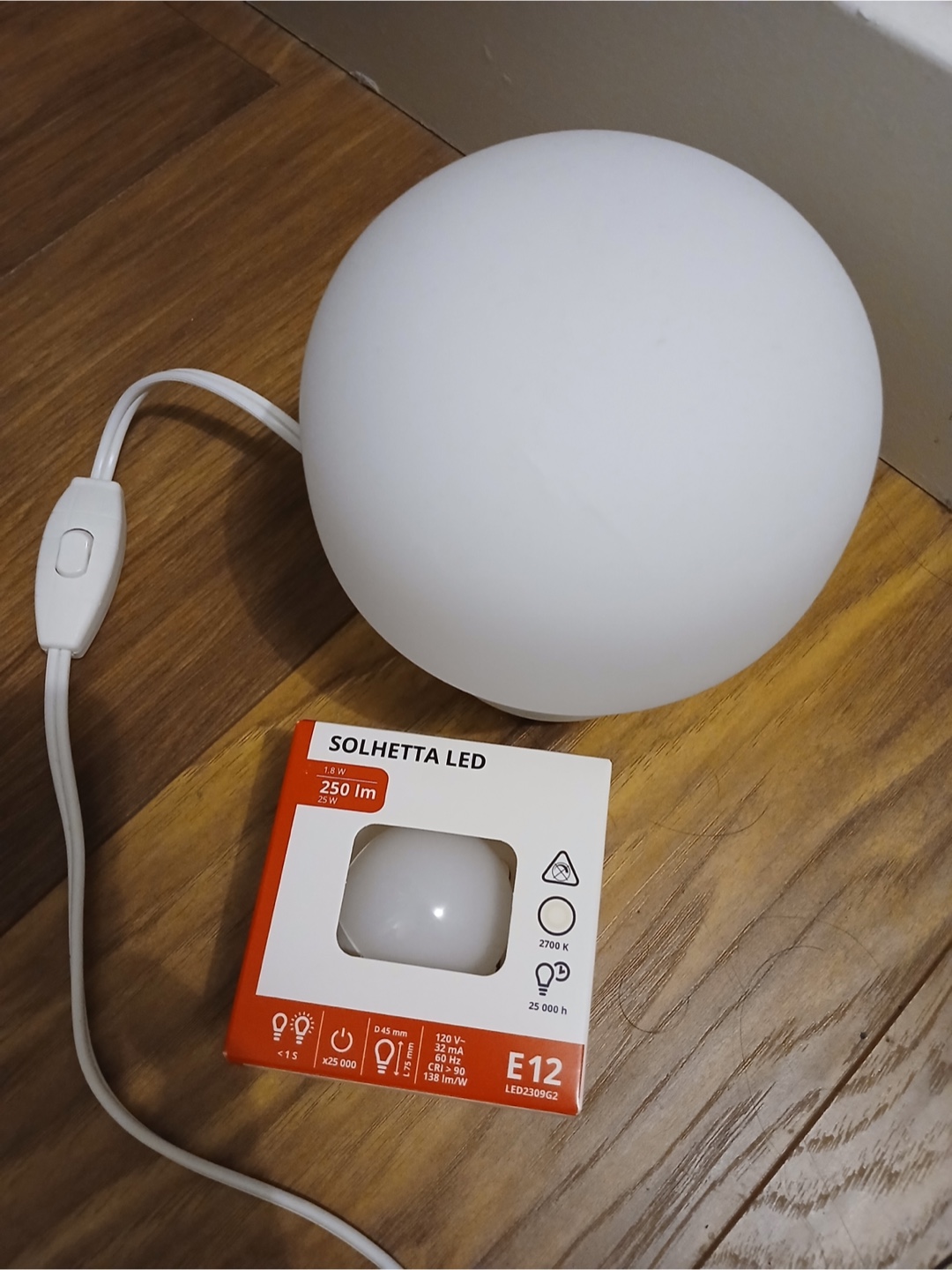 Light with extra spare bulbs