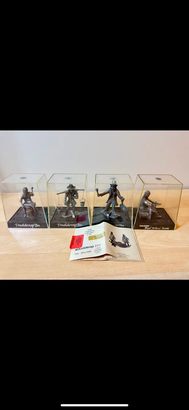 Daalderop Tin Holland Figurines thumbnail