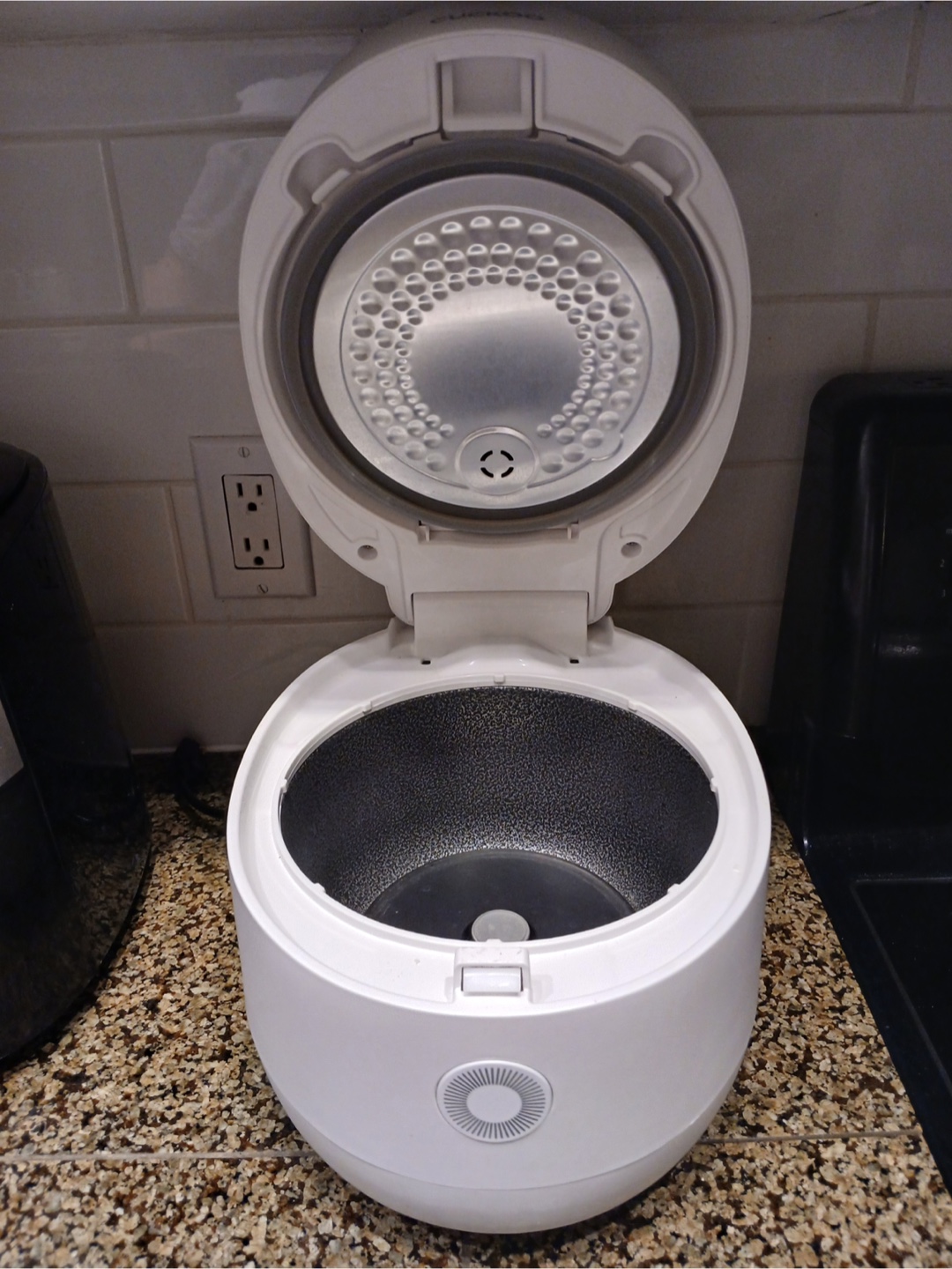 Cuckoo Rice Cooker - photo 2