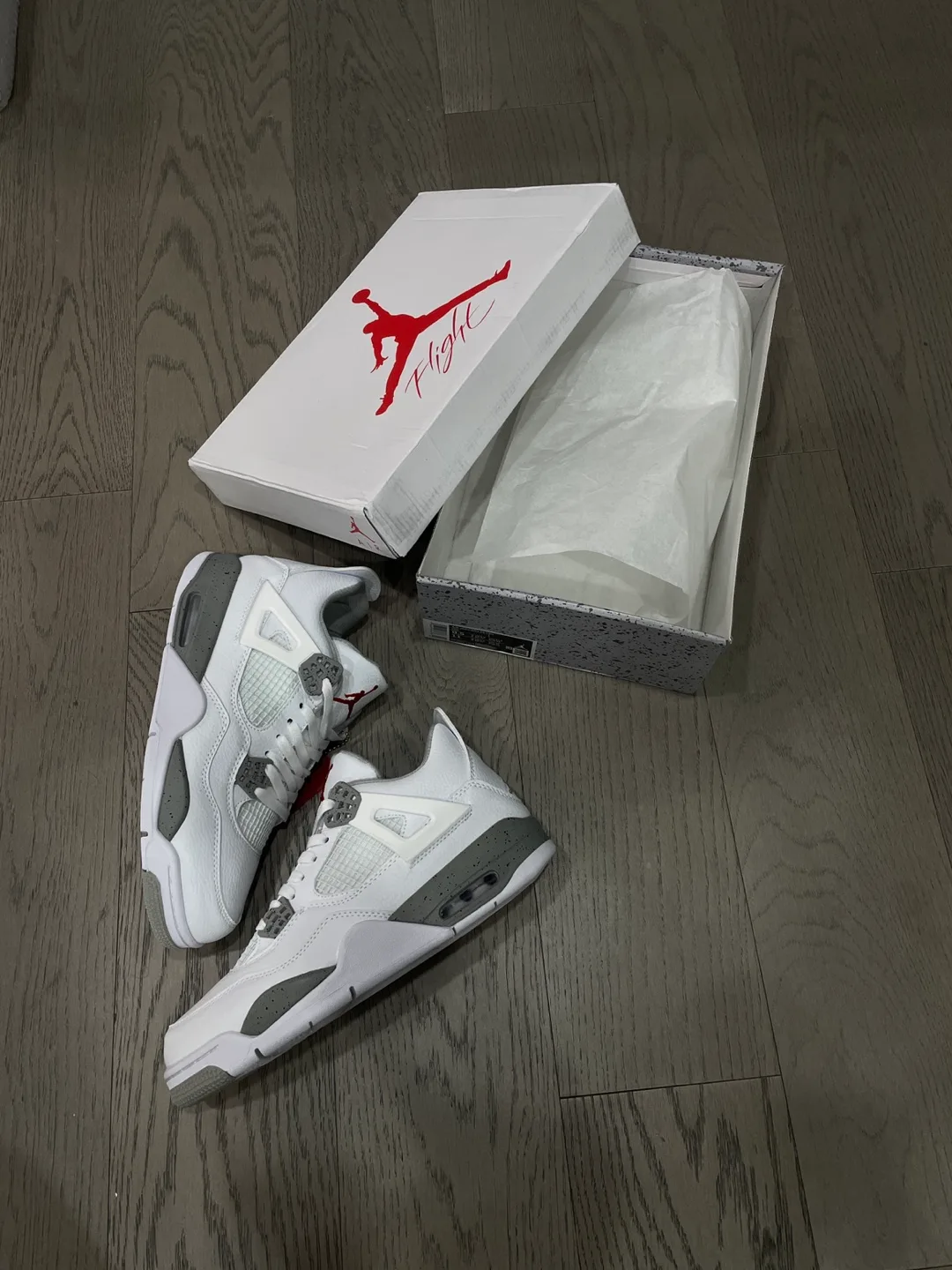 Jordan 4 White Oreo 9.5 image indicator(10)