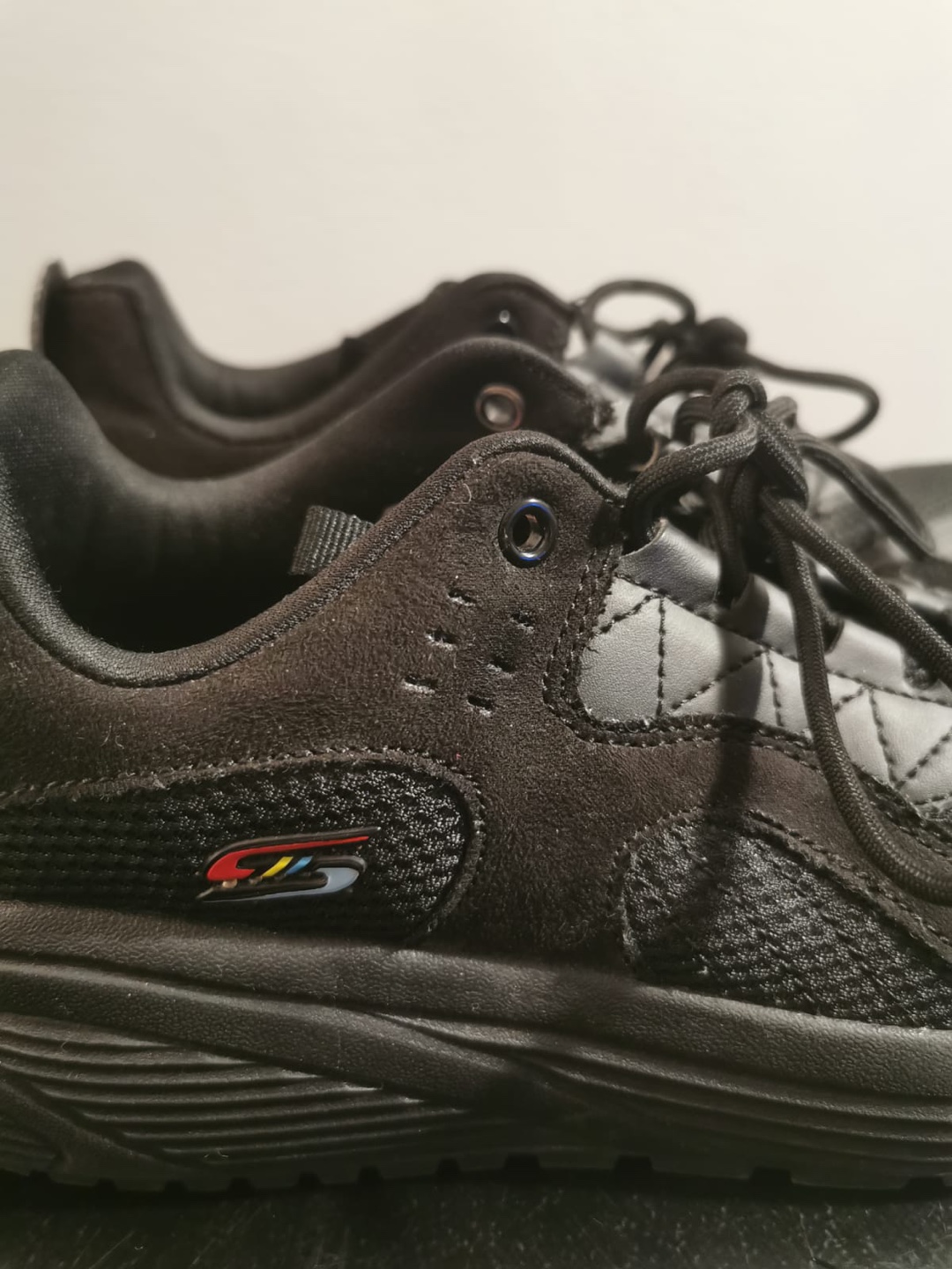 Skechers 7.5 Black Sneakers - photo 5