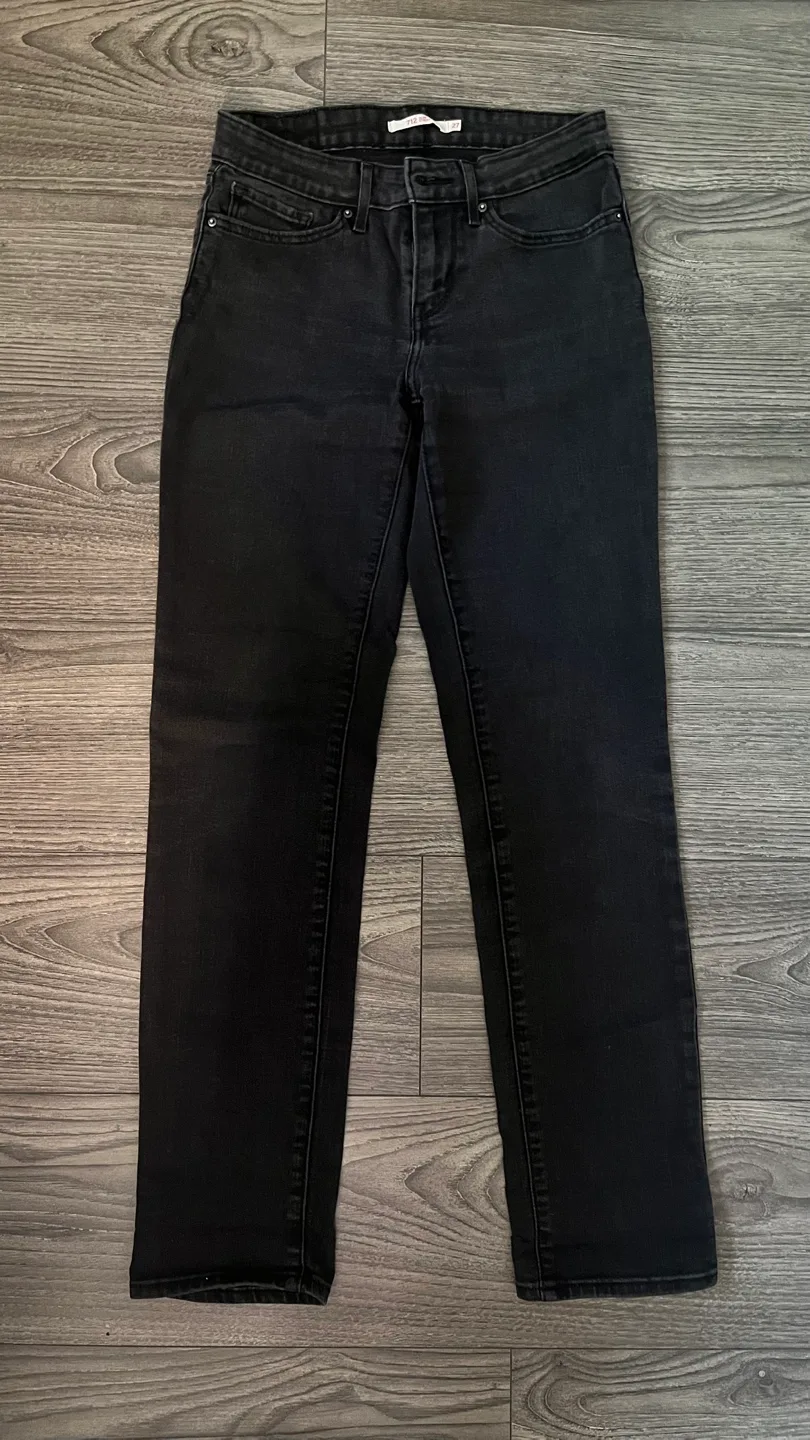 Levis Black Jeans image indicator(2)