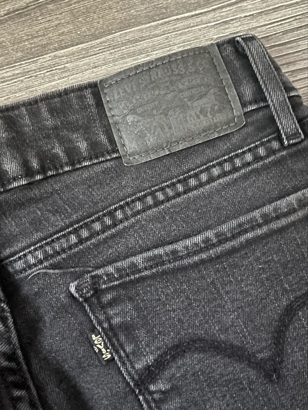 Levis Black Jeans image indicator(4)