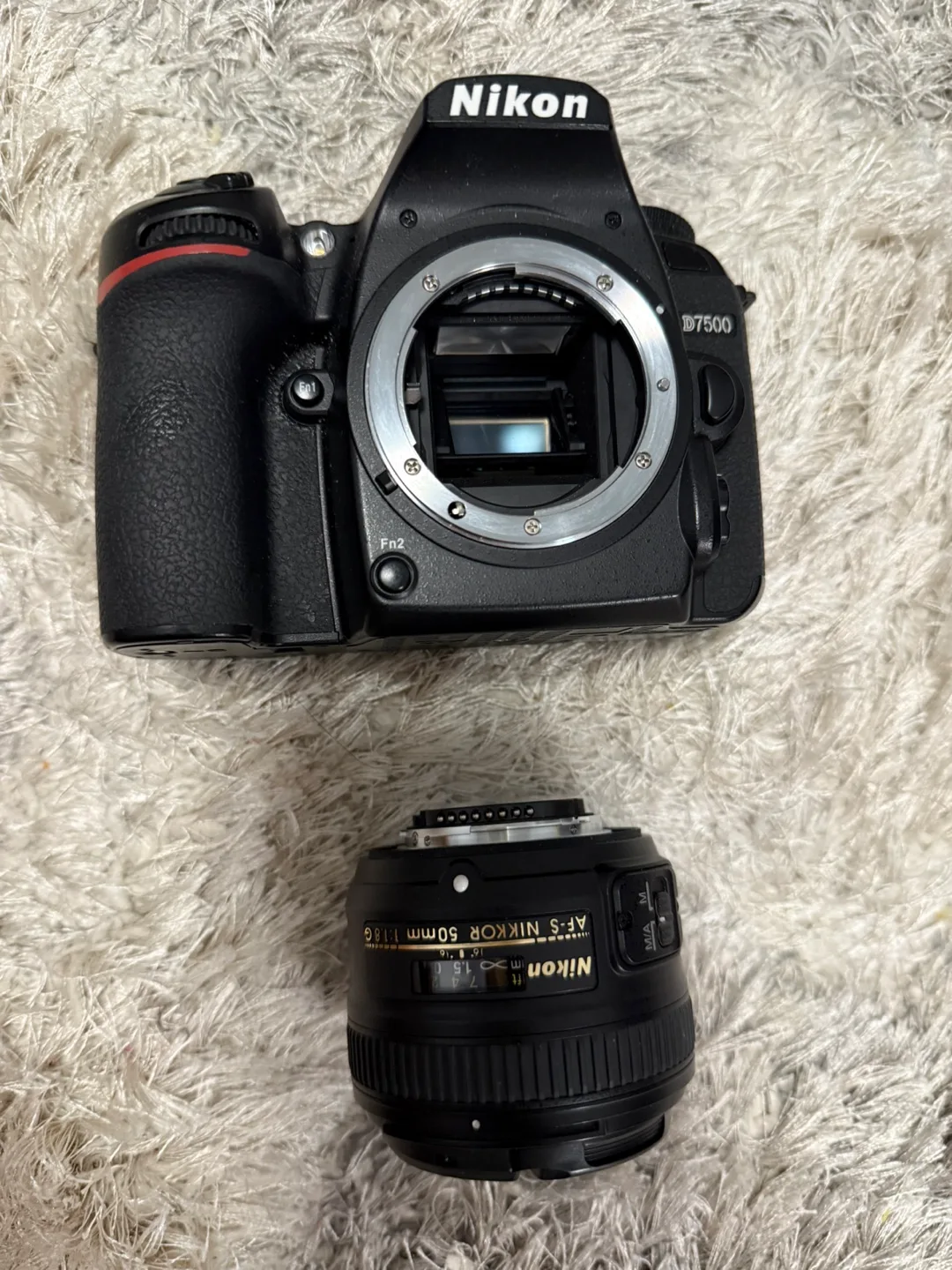 Nikon D7500 Camera with AF-S Nikkor 50mm Lens thumbnail