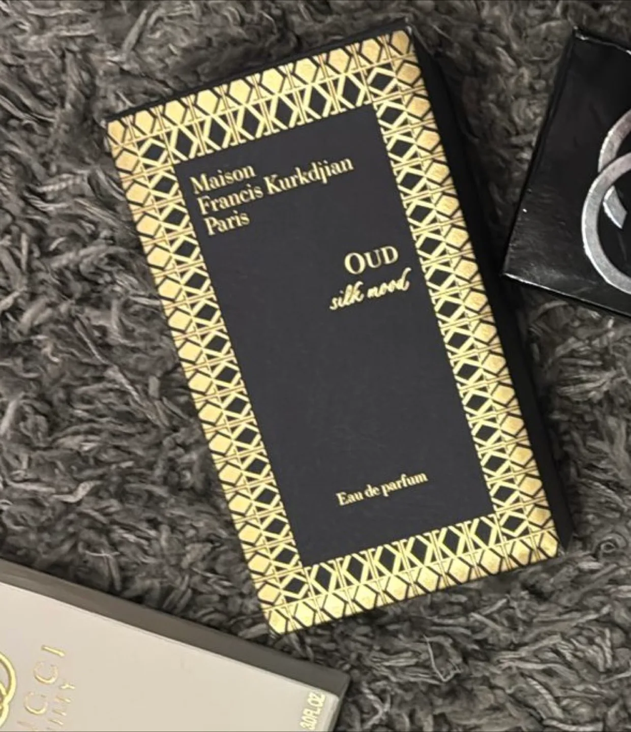 Baccarat Oud Silk mood open for negotiation image indicator(2)