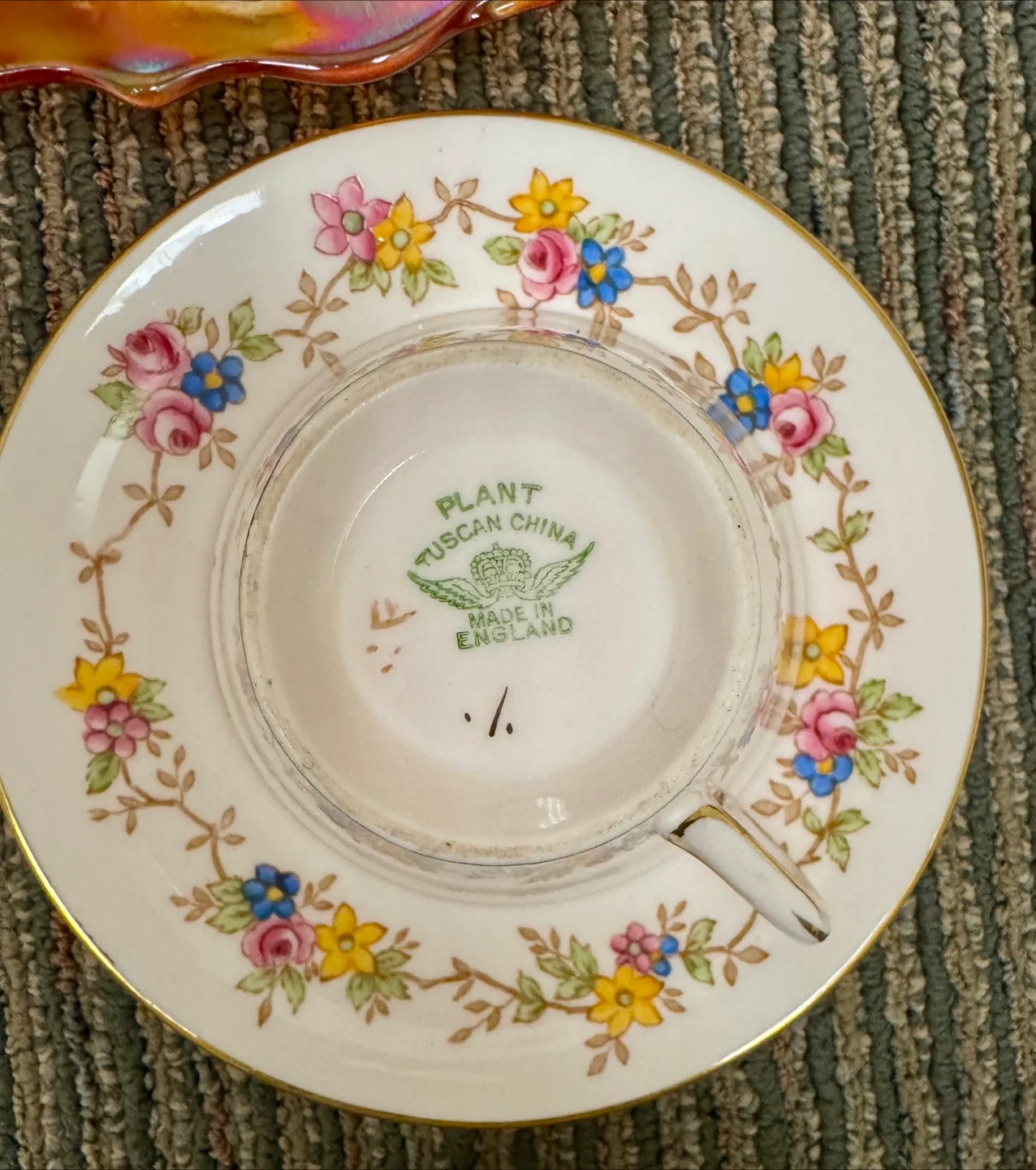 Royal Grafton & Atlas Bone China Tea Cups & Saucers image indicator(6)