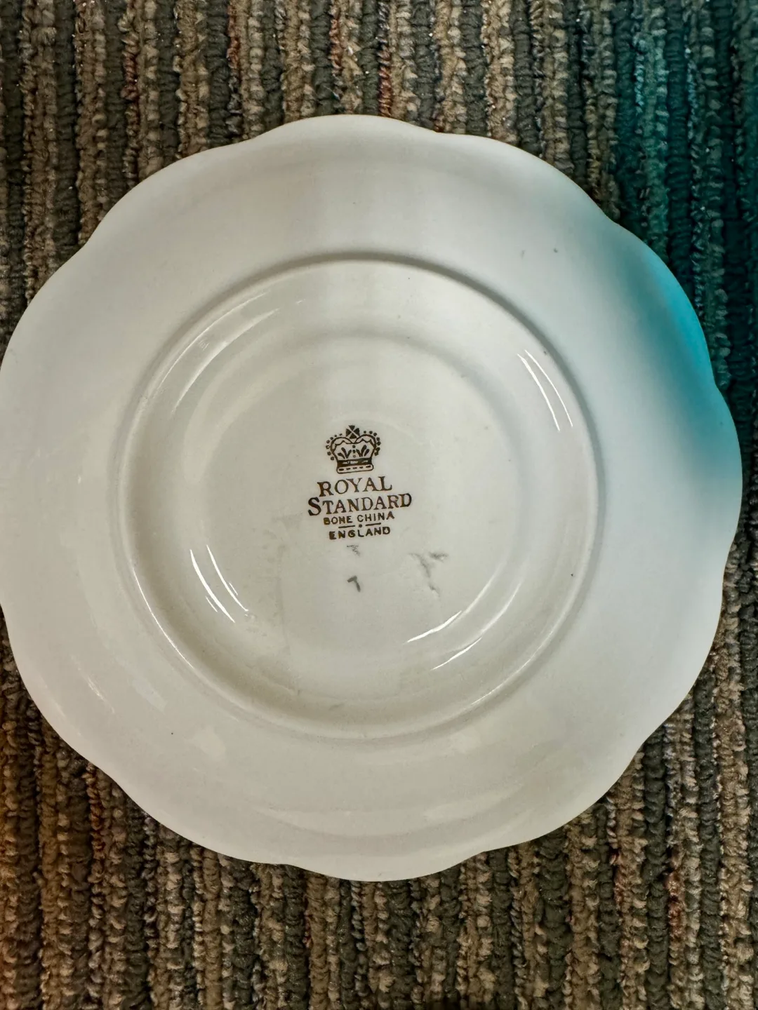 Royal Grafton & Atlas Bone China Tea Cups & Saucers image indicator(10)