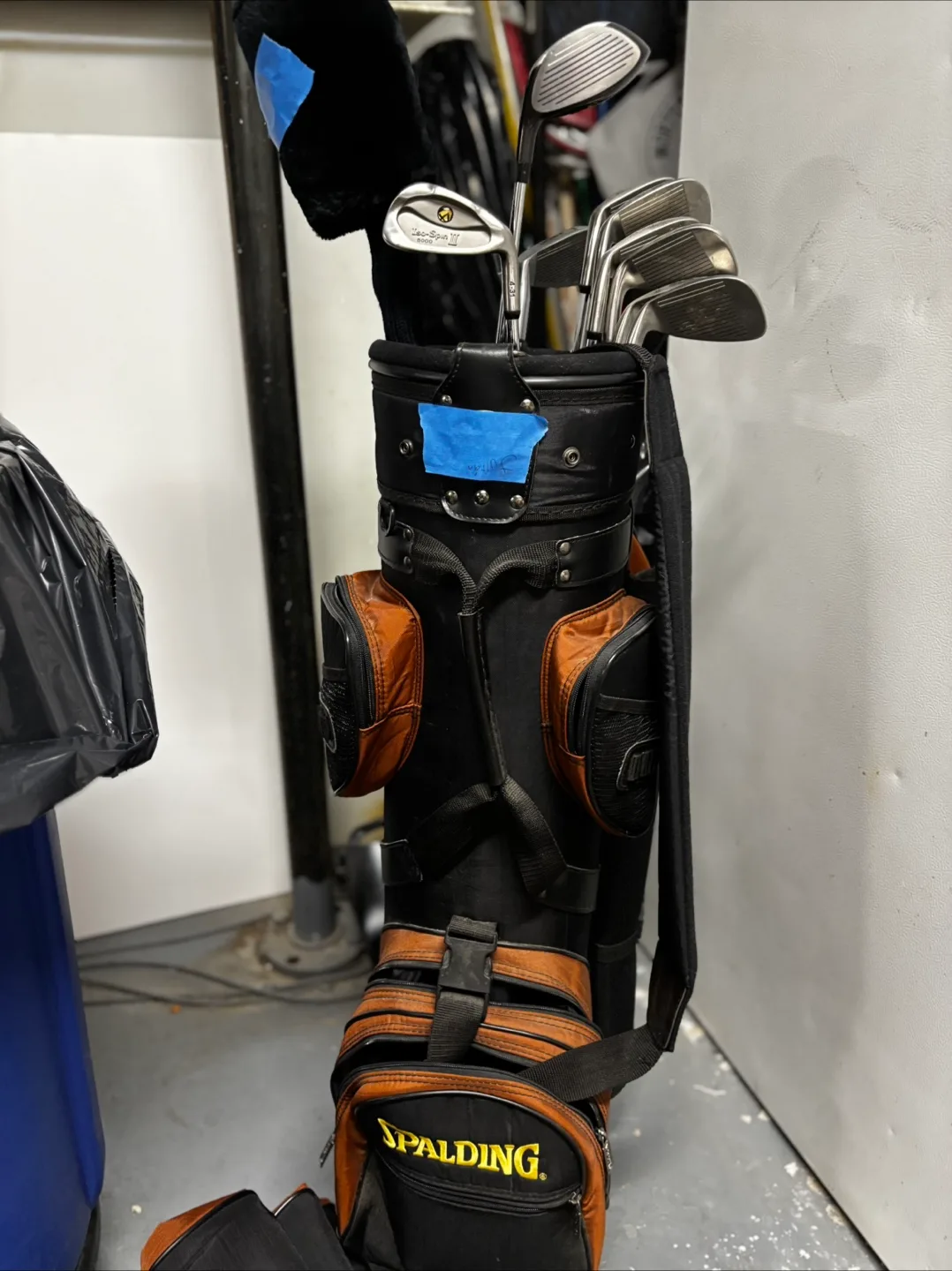 SPALDING Pole-kat brand golf bag and golf clubs / palos de golf thumbnail