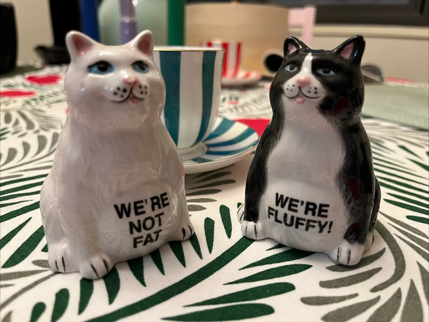 Cat Salt & Pepper Shakers thumbnail