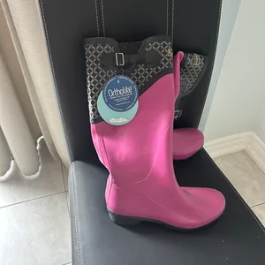 Brand new Puddletons Pink Rain Boots