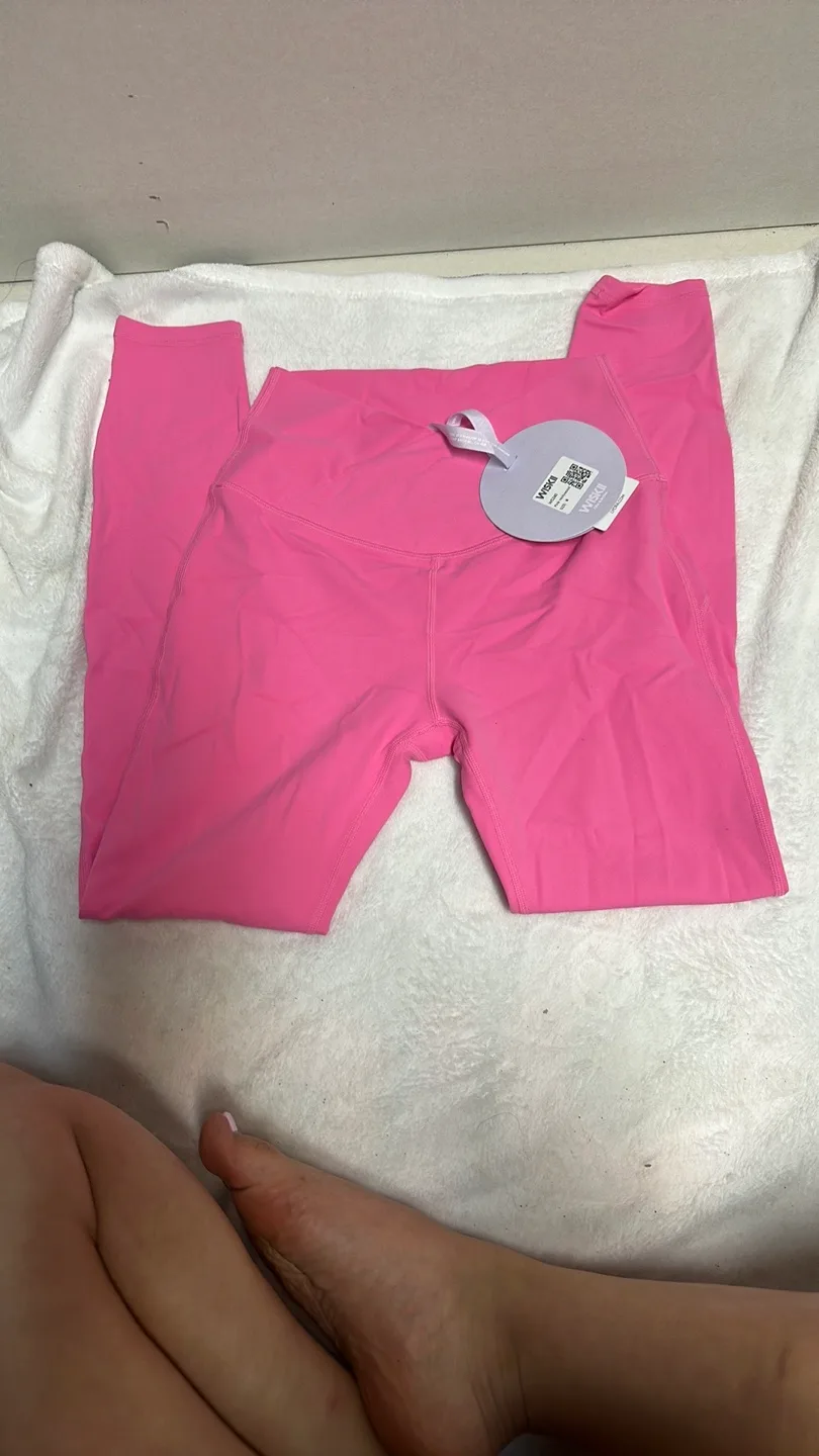 WISKII Pink Leggings thumbnail