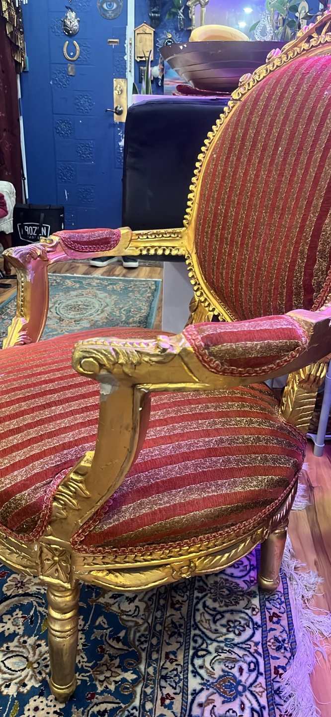 Red & Gold Accent Chair - photo 2