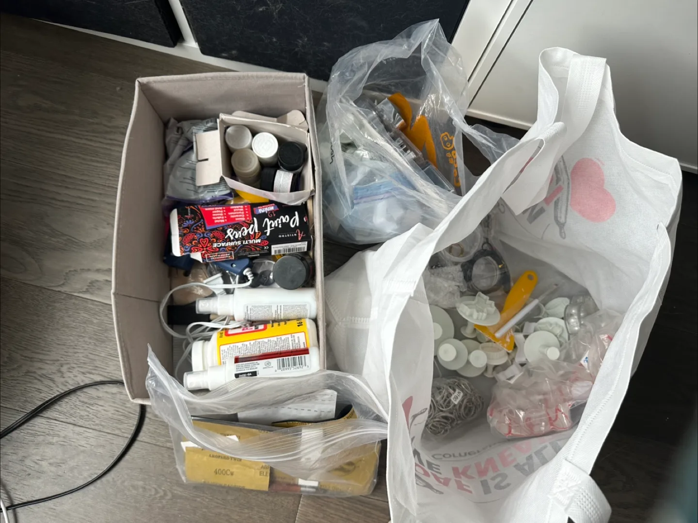 Handmade supplies, paints, accessories & others thumbnail