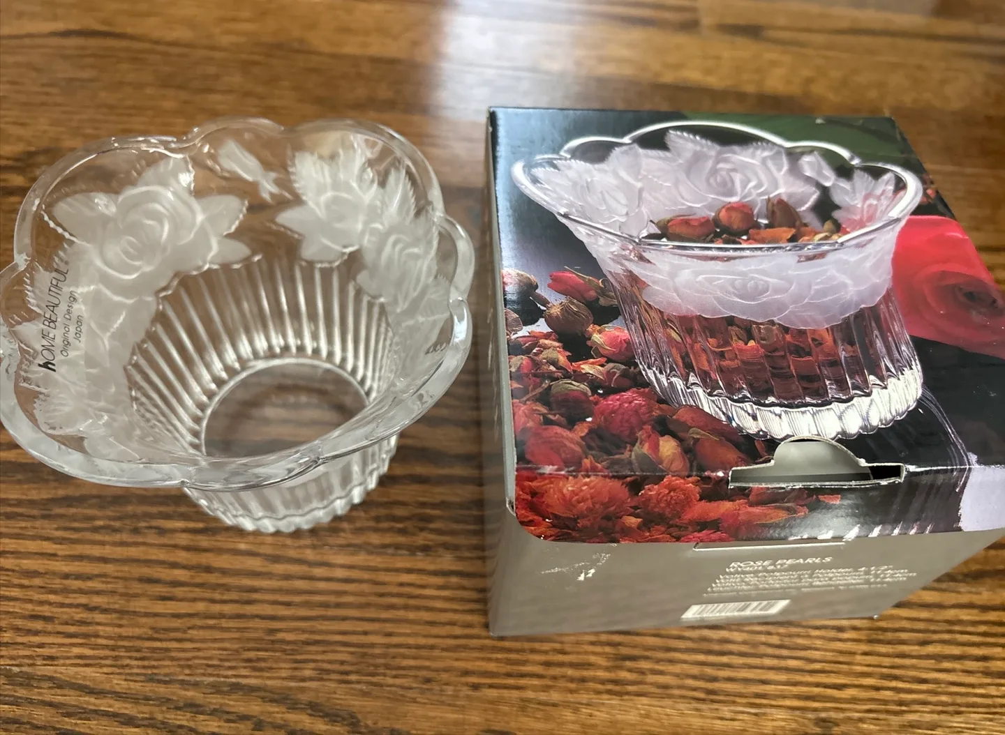New HOME BEAUTIFUL Rose Pearls Holder thumbnail